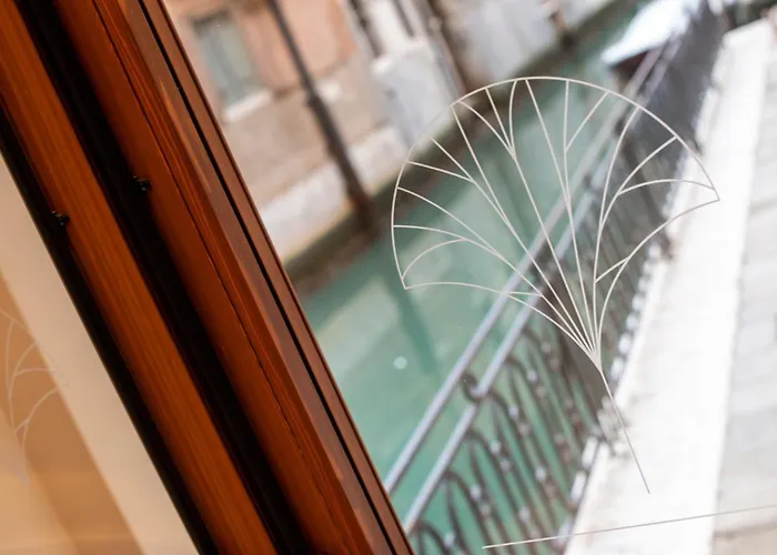 De L'alboro 3* ונציה