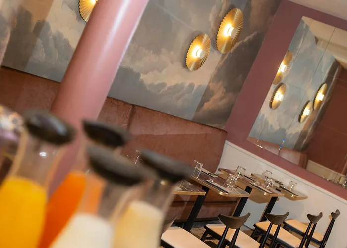 De L'alboro מלון