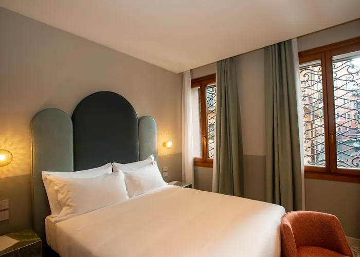 De L'alboro 3*