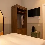 De L'alboro Szálloda 3*