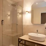 De L'alboro Szálloda 3*