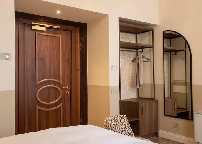فندق De L'alboro 3*