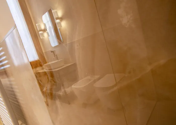 فندق De L'alboro 3*