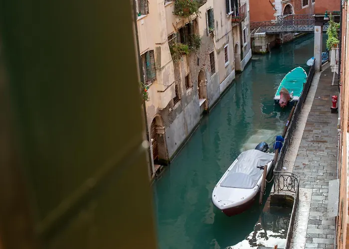 فندق De L'alboro البندقية